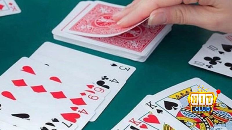 Kỹ năng xé cạ và câu bài là yếu tố then chốt để thắng Tá lả